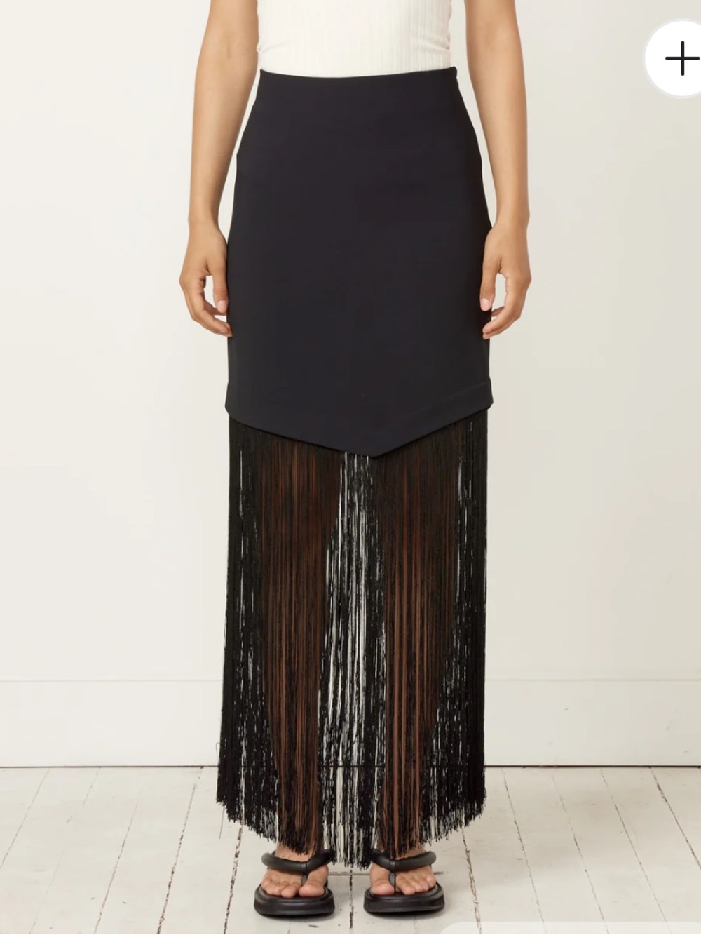 NWT Nomia Structured Crepe Skirt in Black Size 6